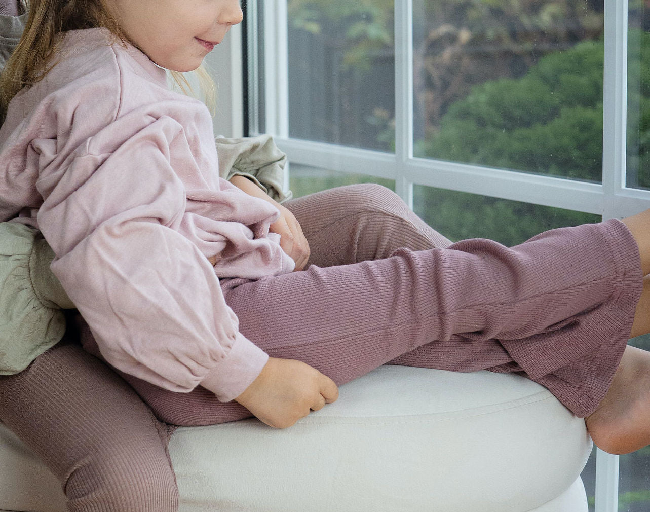 Leggings mit ausgestelltem Bein