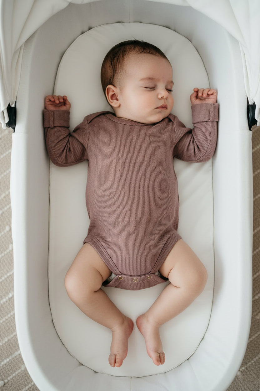 Long-sleeved bodysuit made of merino wool