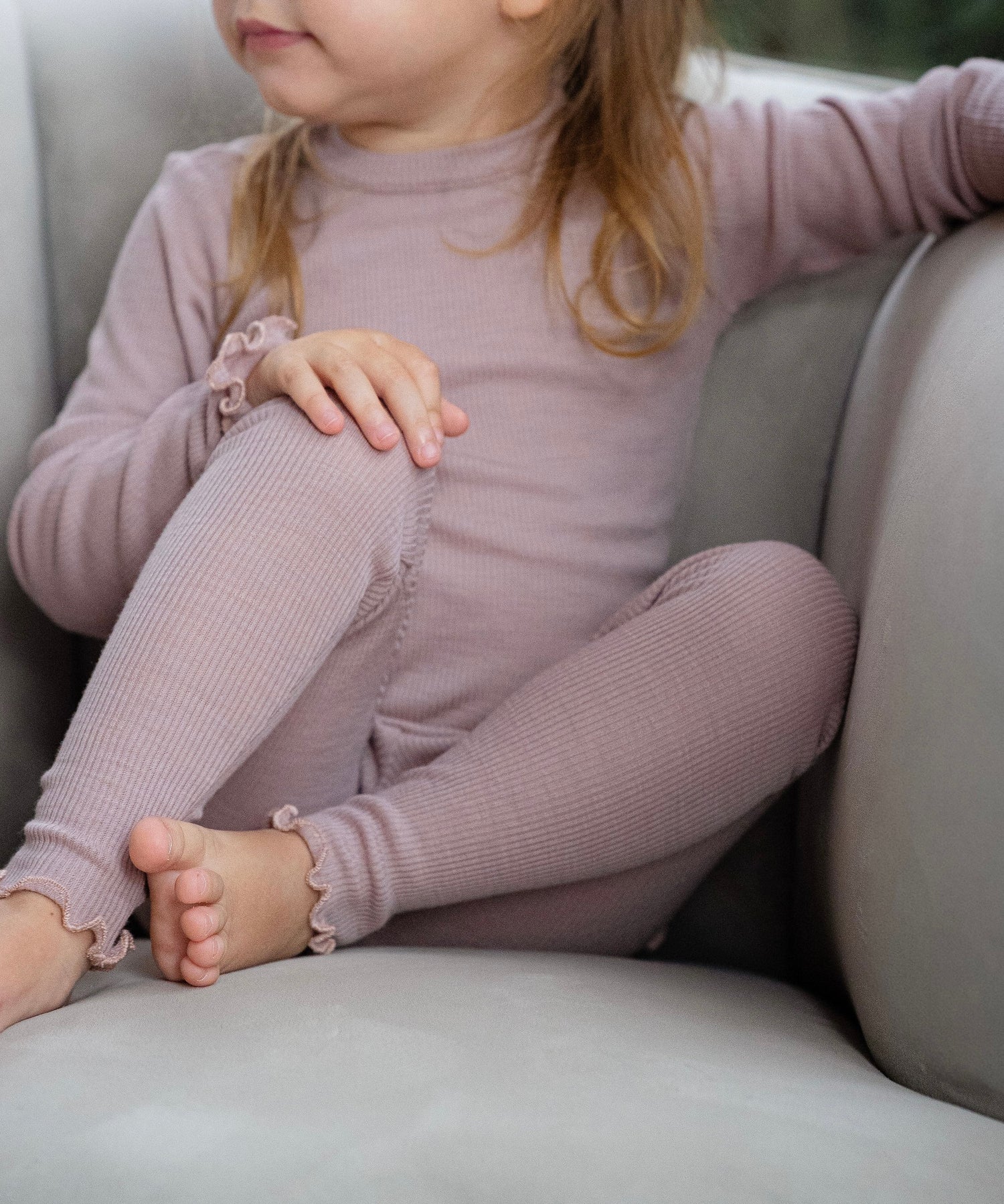 Langarmbody mit Rüschen aus Merinowolle